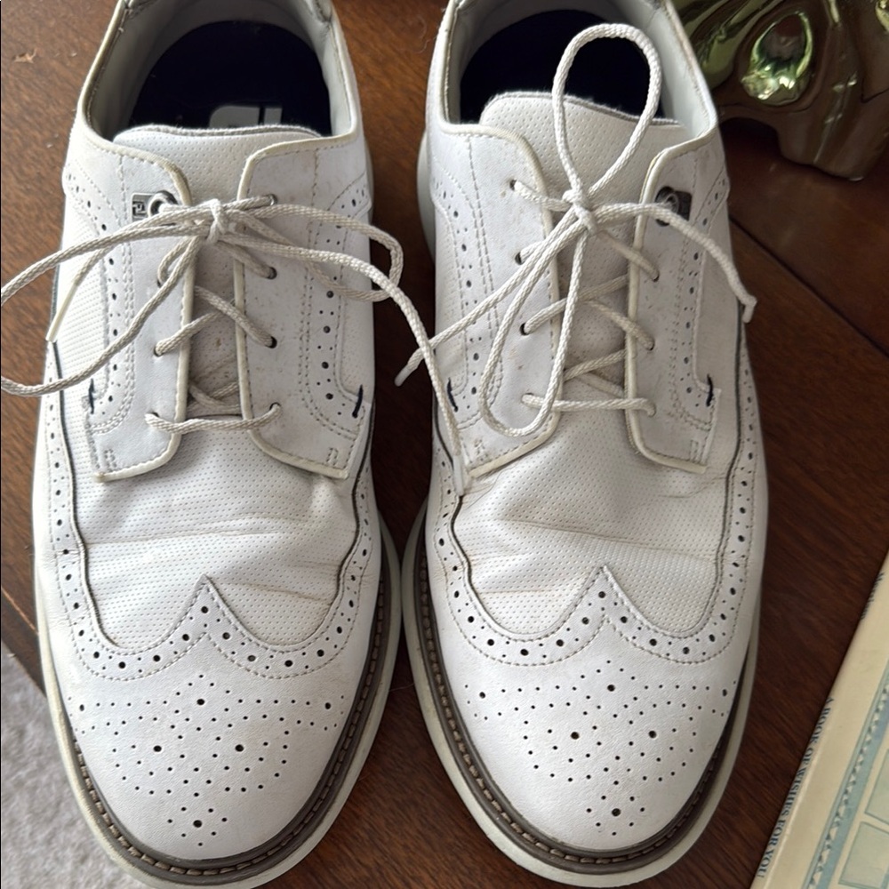 FootJoy White Traditional with Wingtip Design